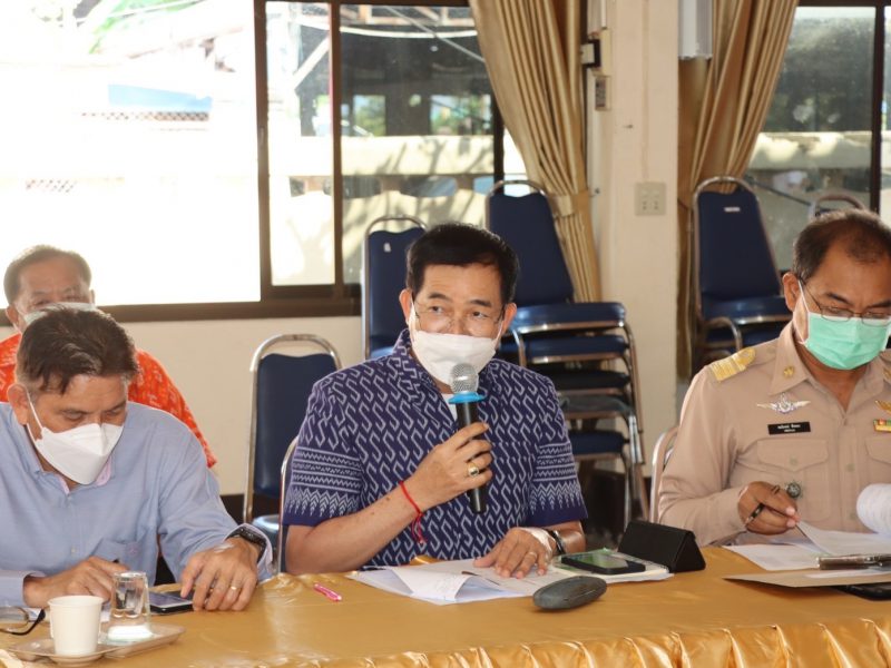 นายกเทศมนตรีตำบลบัลลังก์ร่วมประชุมคณะกรรมการช่วยเหลือผู้ประสบภัยพิบัติฯ (ก.ช.ภ.อ.)โนนไทย