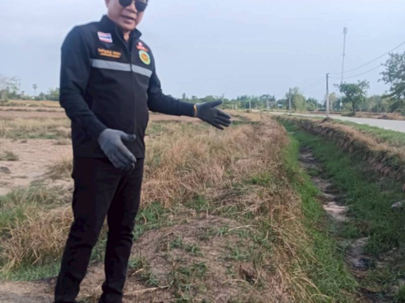 นายกเทศมนตรีลงพื้นที่สำรวจทางเดินน้ำส่งผ่านไปยังโรงเรียนบ้านบัลลังก์สะอาด และบึงศาลาบ้านบัลลังก์
