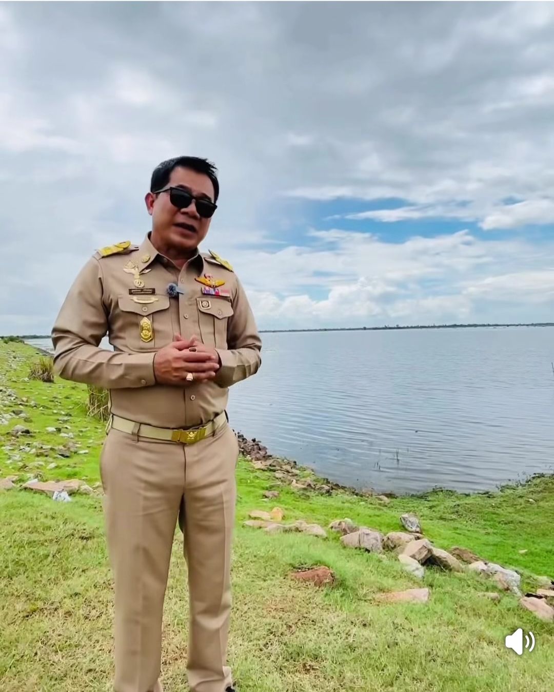 นายกเทศมนตรีติดตามปริมาณมวลน้ำที่ไหลเข้าอ่างเก็บน้ำลำเชียงไกร ตอนล่าง